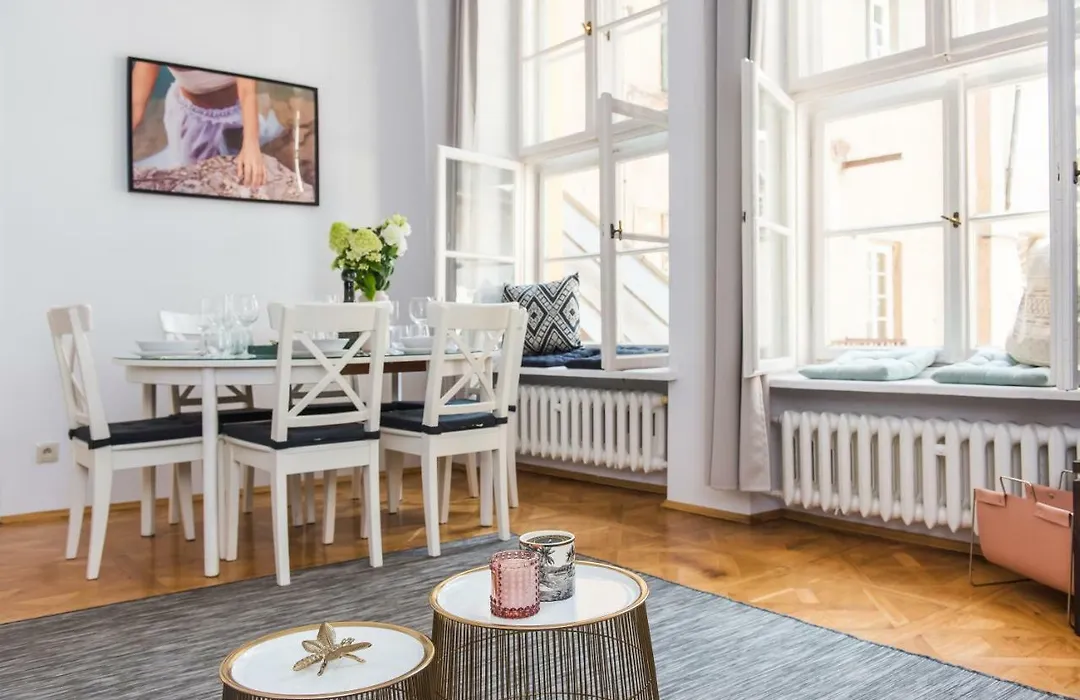 Square Apartment - Loftaffair-1